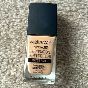 Wet N Wild Foundation